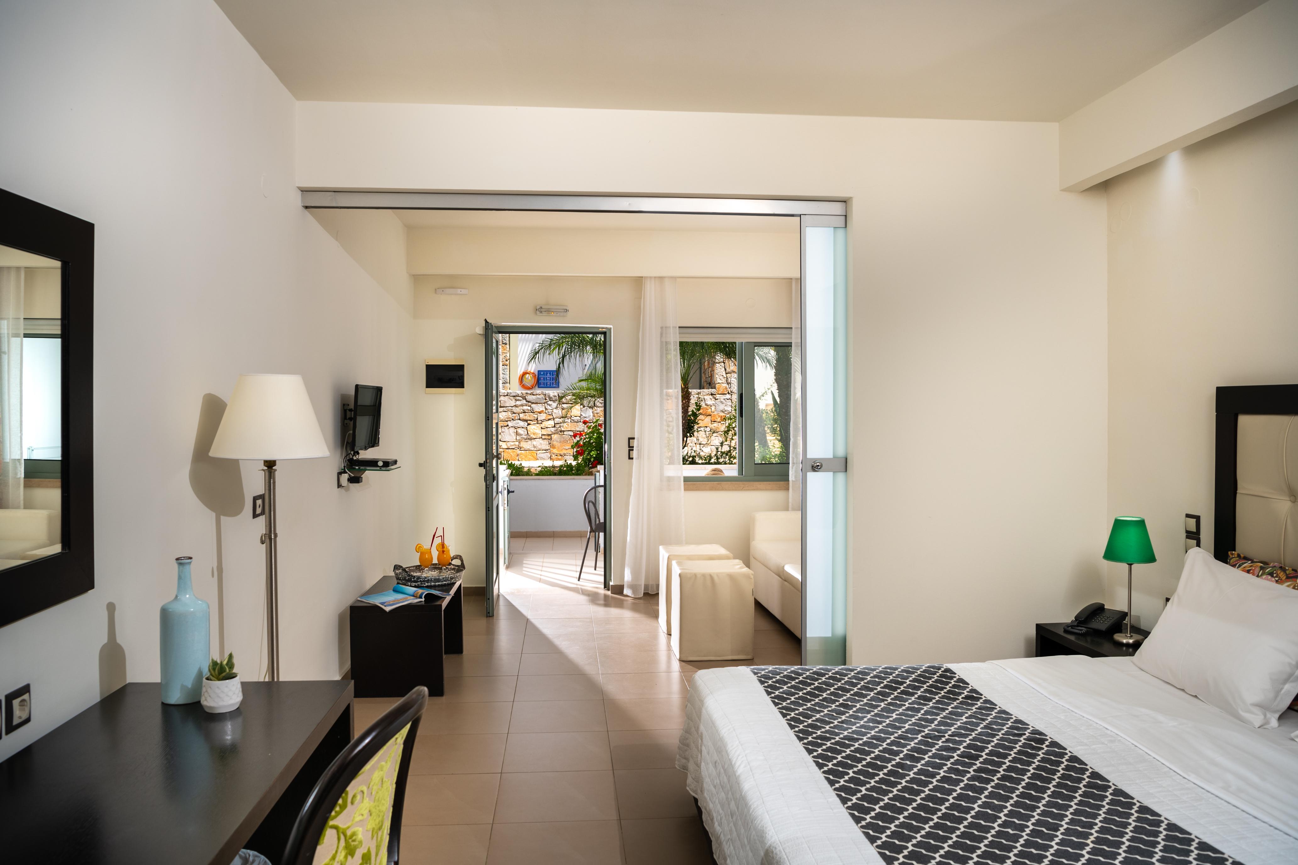 Angela Suites Boutique Hotel Сисси Экстерьер фото