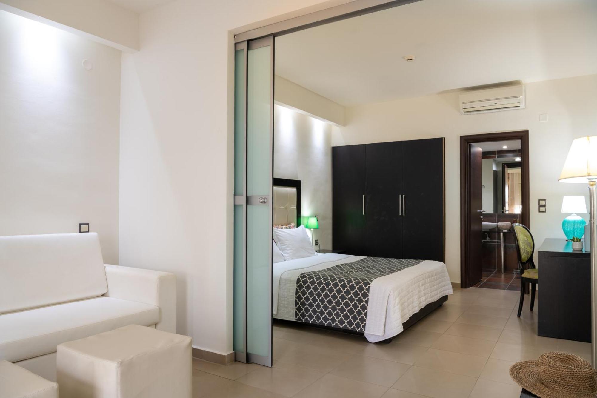 Angela Suites Boutique Hotel Сисси Экстерьер фото